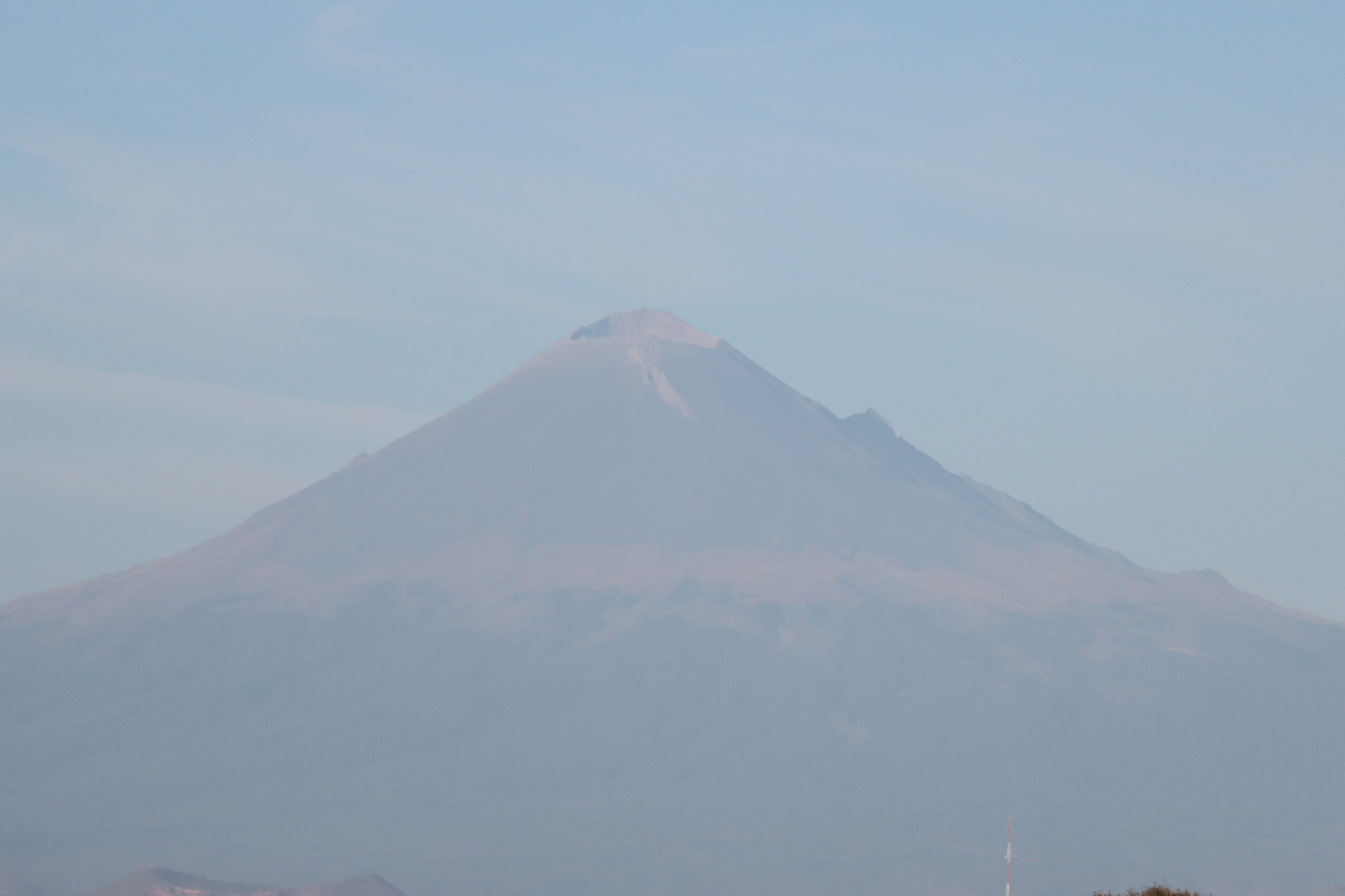 VIDEO Nuevamente en completa calma se mantiene el Volcán Popocatépetl
