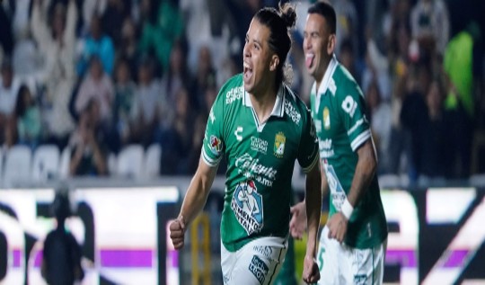 Primera descarrilada de la Máquina, cae ante León