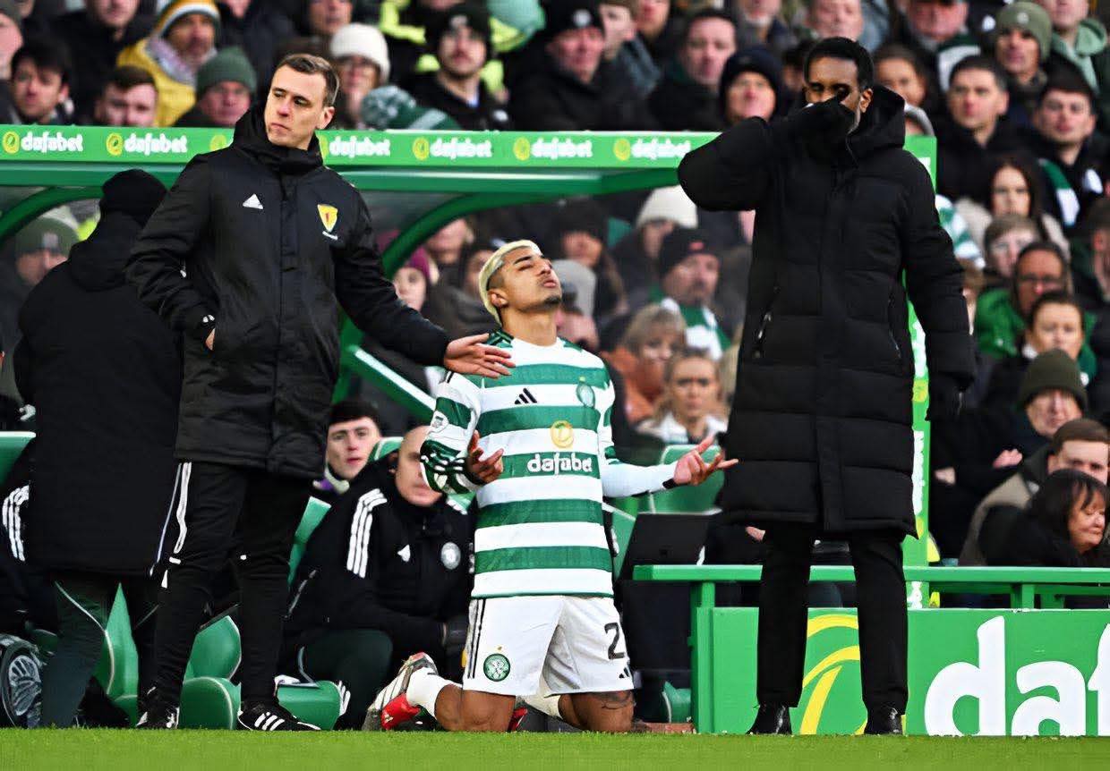 El mexicano Julián Araujo debuta con el Celtic, en Escocia