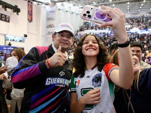 Con equipos femeniles, inicia en Puebla Liga Profesional de Voleibol