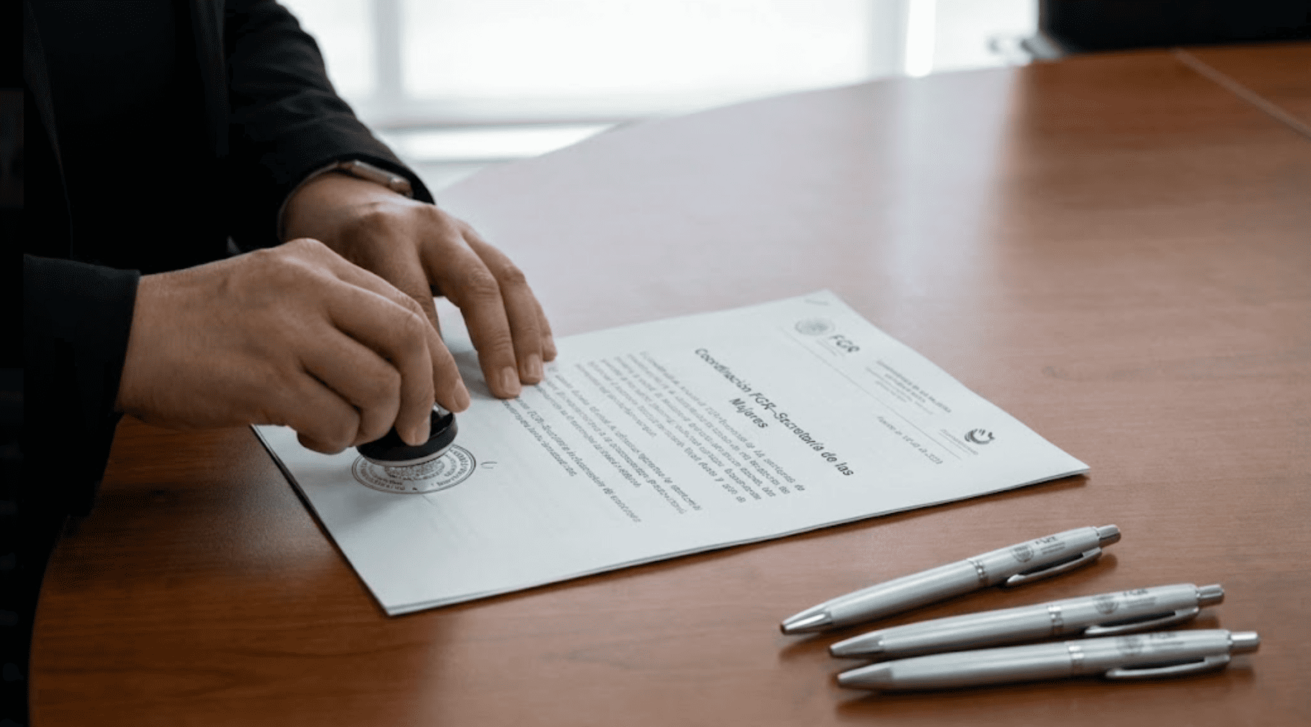 Secretaría de las Mujeres y FGR compartirán inteligencia para rastrear agresores reincidentes