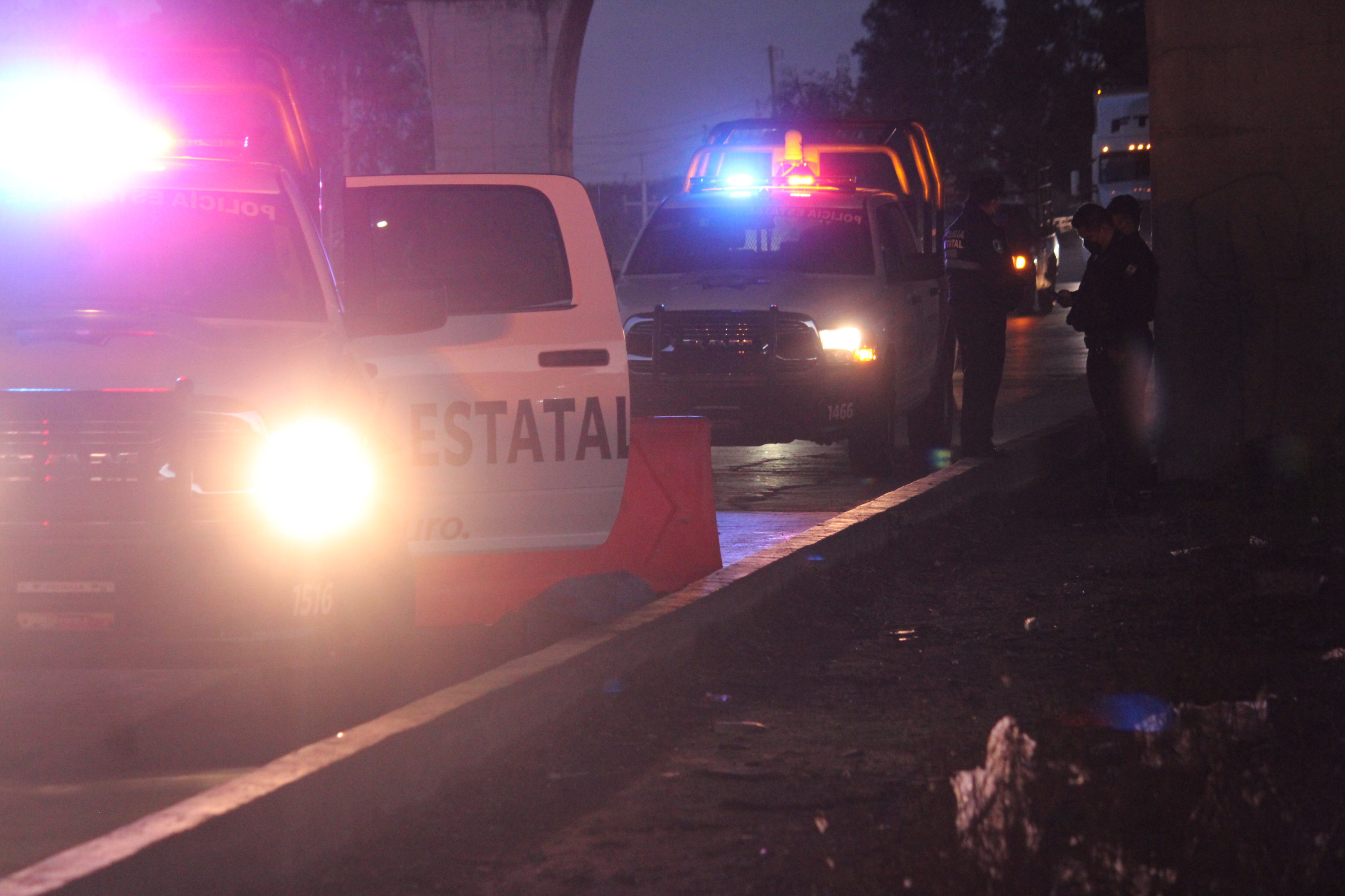 2 personas perdieron la vida en una volcadura sobre la México-Puebla 