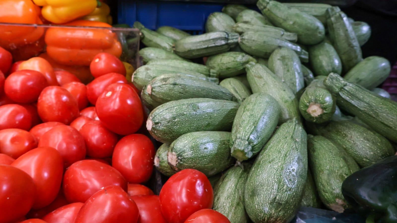 La calabacita y el huevo, entre los productos que bajaron de precio en diciembre de 2025 