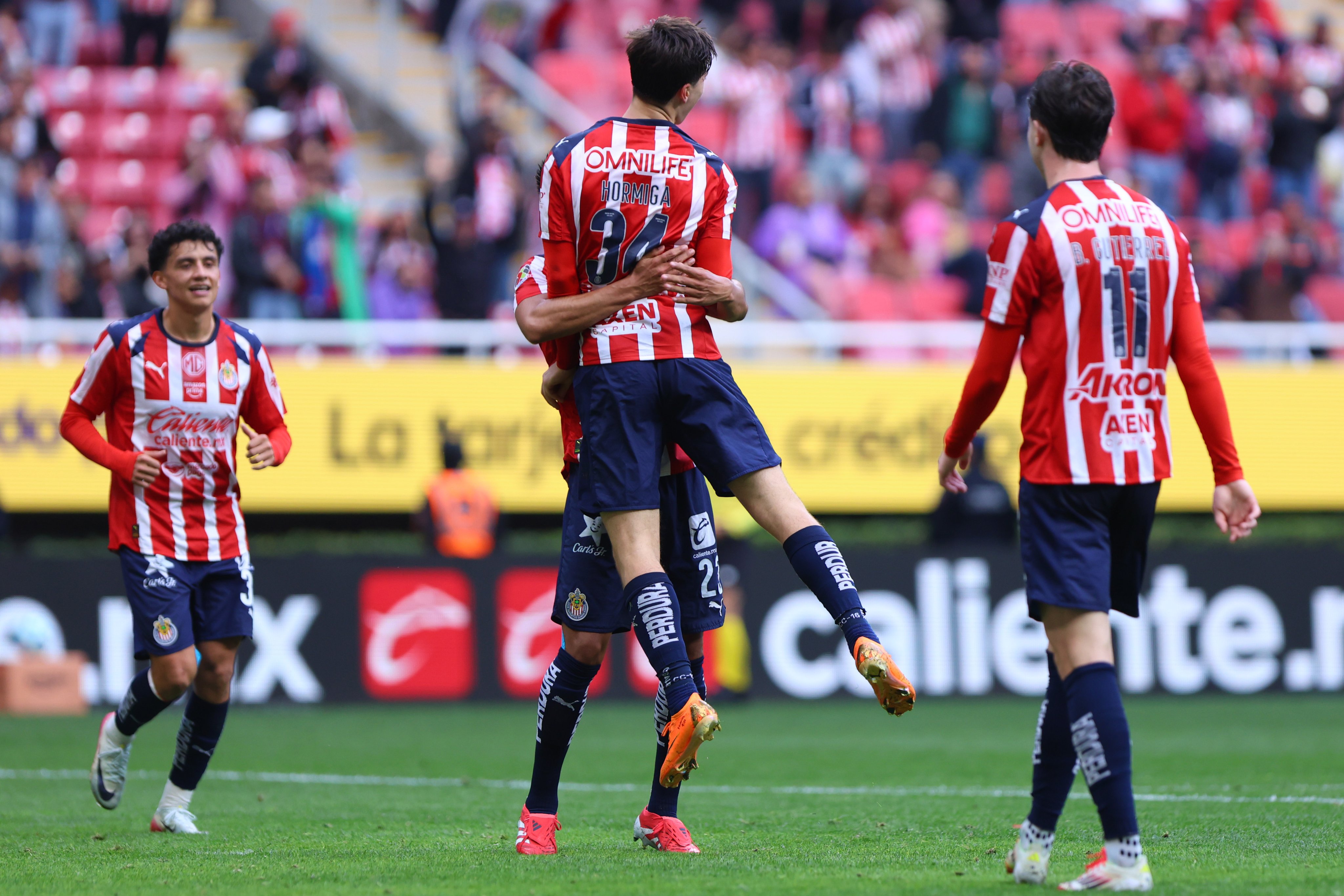 VIDEO Chivas gana, mantiene paso perfecto y retoma liderato del Clausura 2026