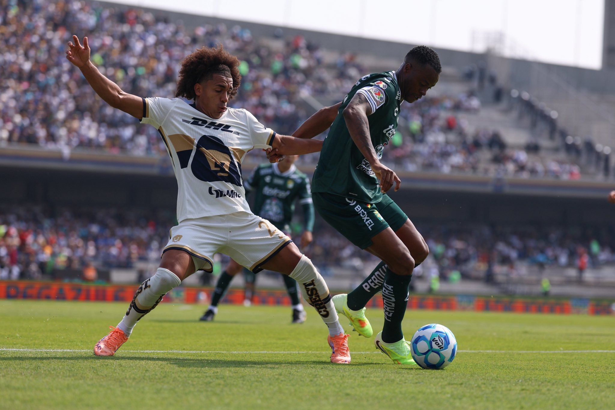 VIDEO En duelo de fieras, Pumas y León terminan tablas