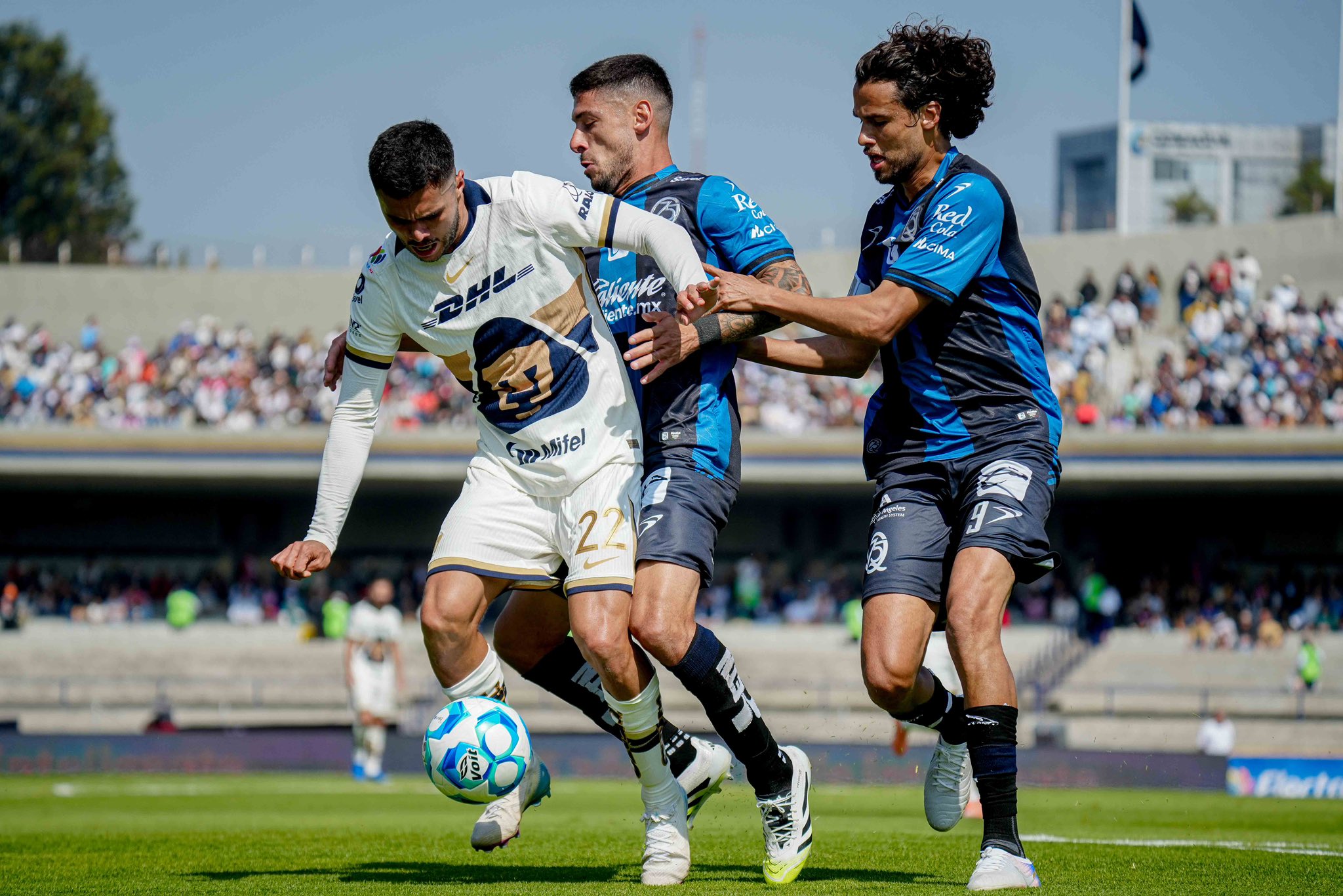 VIDEO Querétaro consigue empate con Pumas