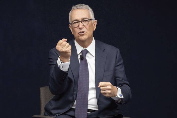 Persisten adeudos fiscales de Salinas Pliego mientras continúan diálogos con el SAT