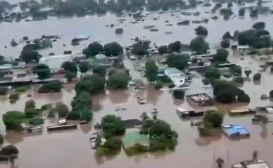 Sudáfrica declara desastre nacional tras inundaciones masivas 