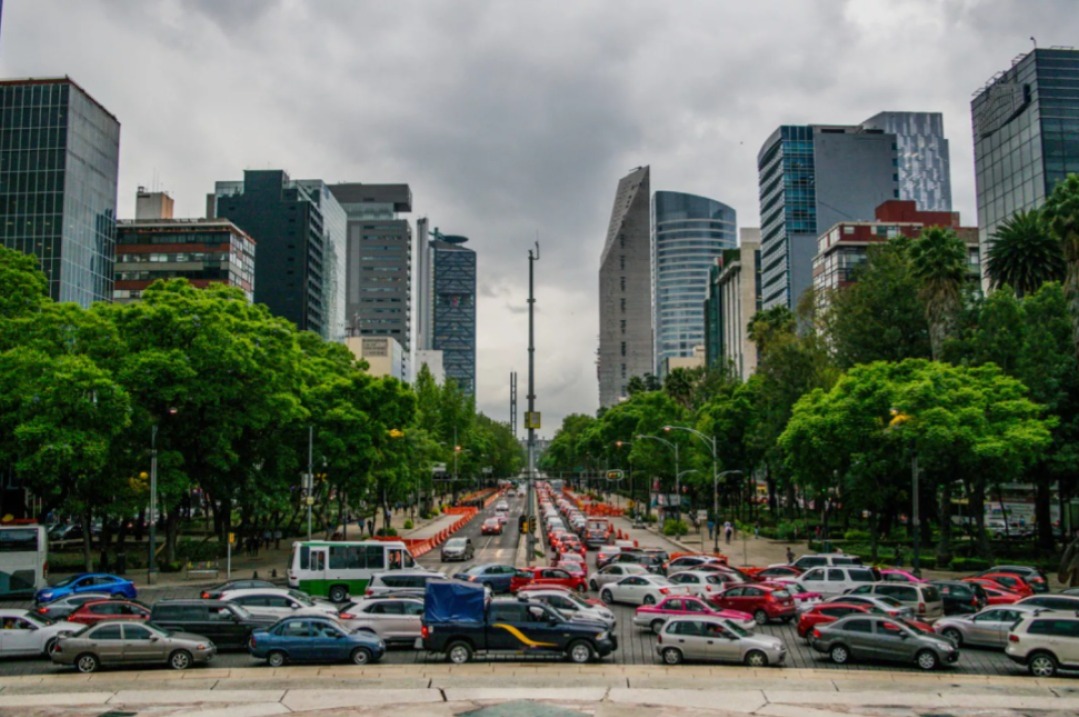 Si viajas a México revisa el Hoy No Circula para este domingo 4 de enero 