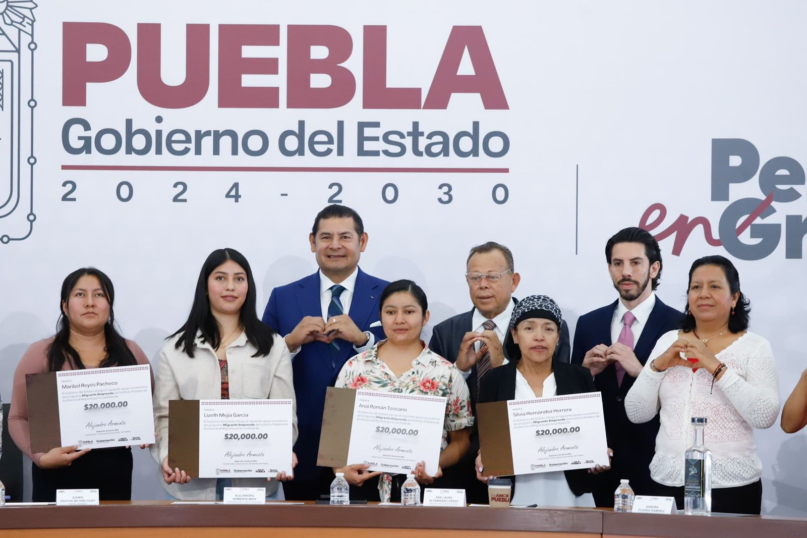 Puebla impulsa a migrantes repatriados con apoyo productivo y visión humanista