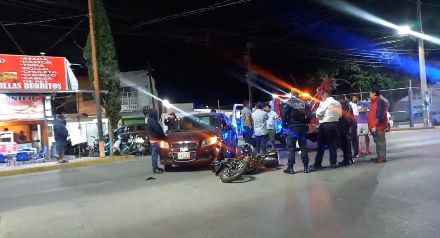 Delegado de Bienestar se ve involucrado en choque en Izúcar 