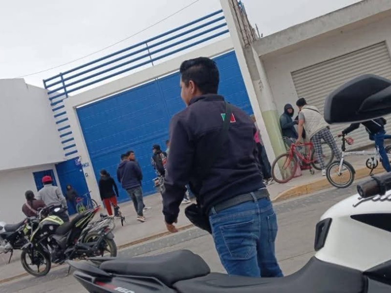 Denuncian abuso laboral trabajadores de maquiladora Golden Special en Chilac 