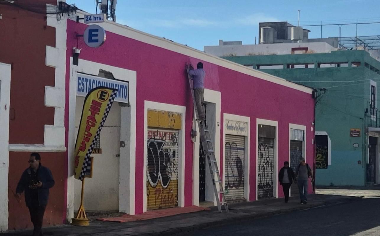 Gobierno de Chedraui invita a regularizar anuncios en el Centro Histórico