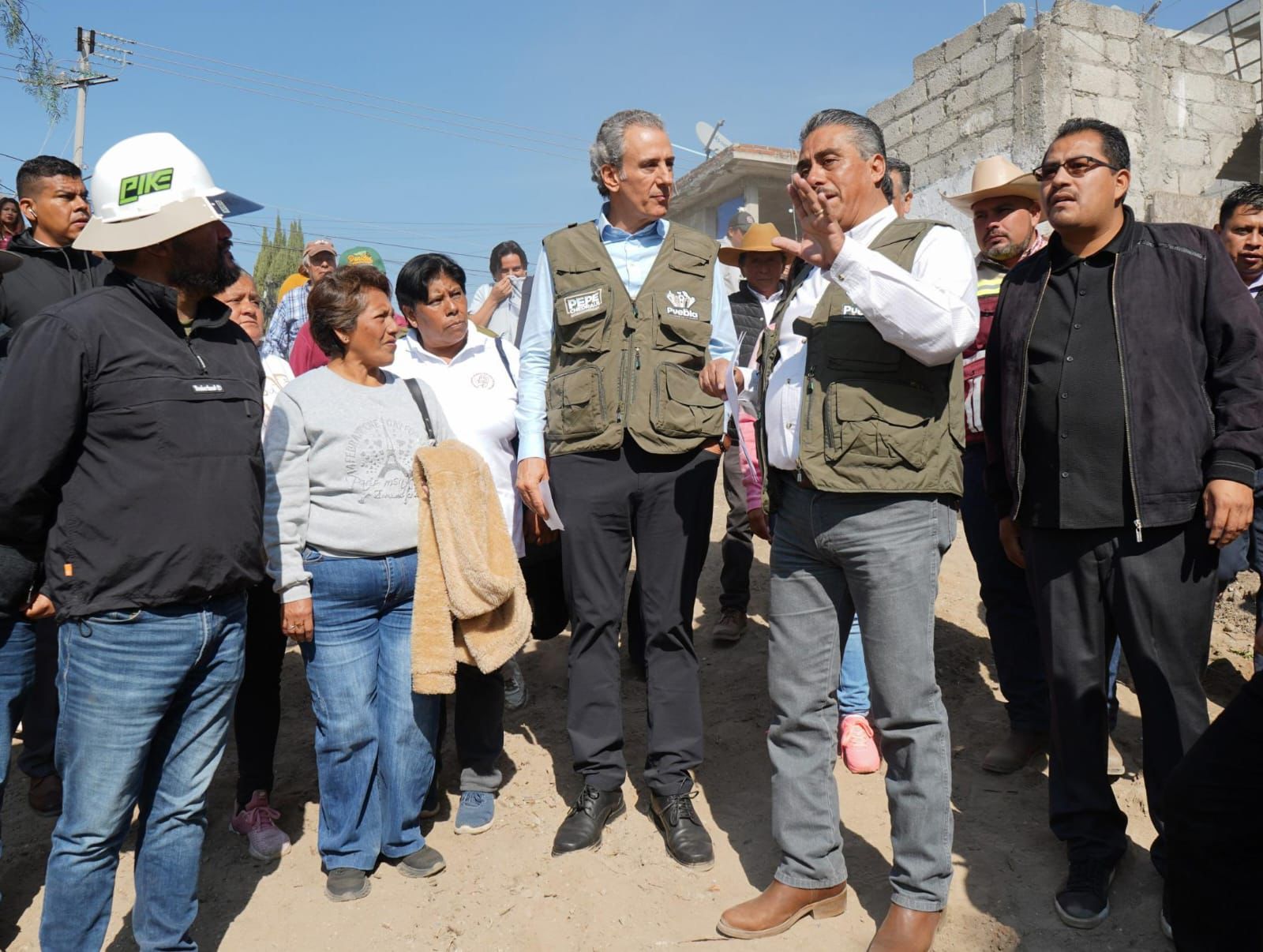 Supervisa Pepe Chedraui rehabilitación de Puente Vehicular en Xochimehuacan