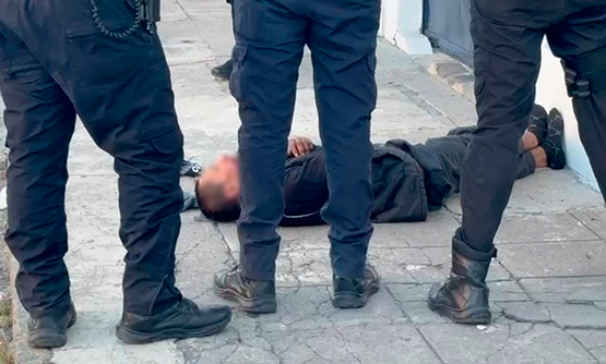 Vecinos golpean a ladrón en la Santa María; amigos de la 46 Poniente llegan para auxiliarlo