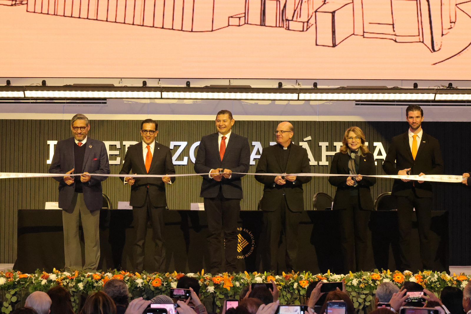 Puebla, segundo clúster educativo más importante, forma líderes con visión humanista