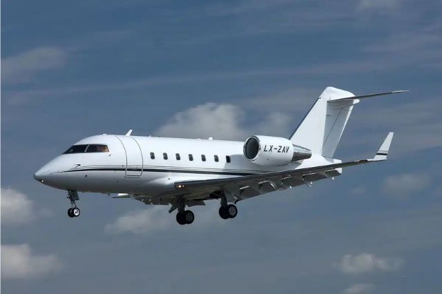 Avión se estrella en aeropuerto de Bangor con ocho personas a bordo