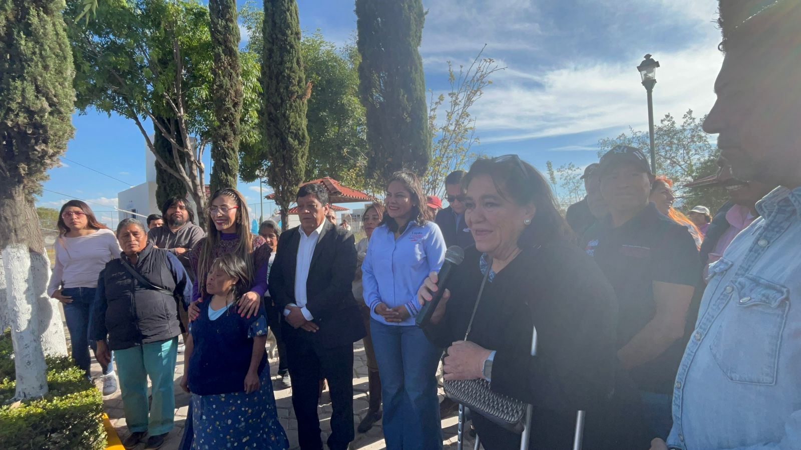 VIDEO Cumple Lupita Cuautle palabra empeñada con vecinos de Tlaxcalancingo