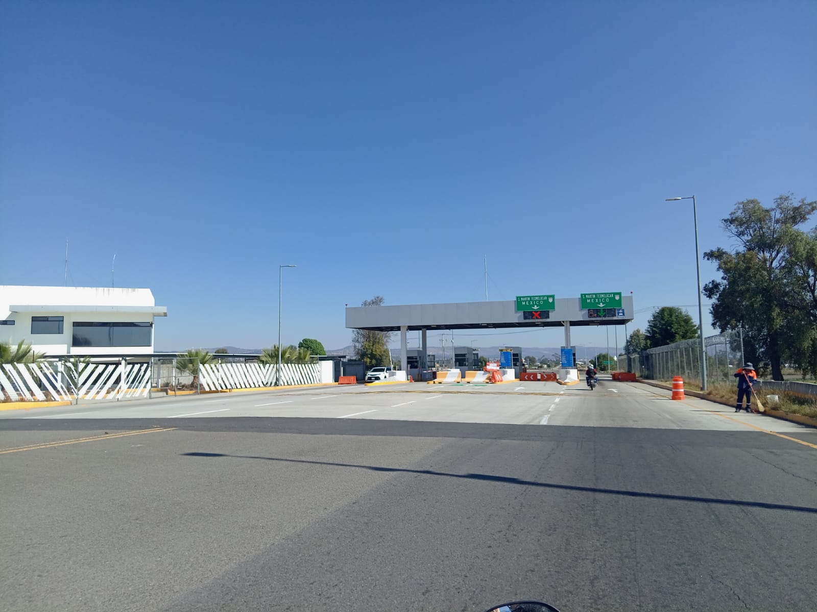 Detienen a adolescentes que arrojaron piedras en el Arco Poniente