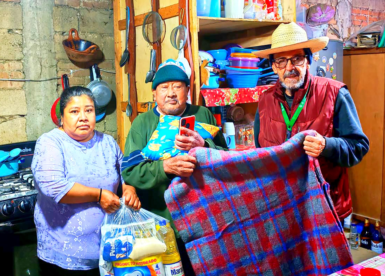 Gobierno de Texmelucan continúa llevando apoyo a grupos vulnerables