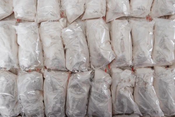 España incauta casi 10 toneladas de cocaína en buque, la mayor cantidad de la historia