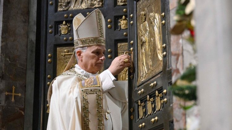 Papa León XIV clausura el Jubileo tras cerrar la Puerta Santa del Vaticano