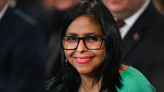 Delcy Rodríguez impulsa reforma petrolera en Venezuela tras la caída de Maduro