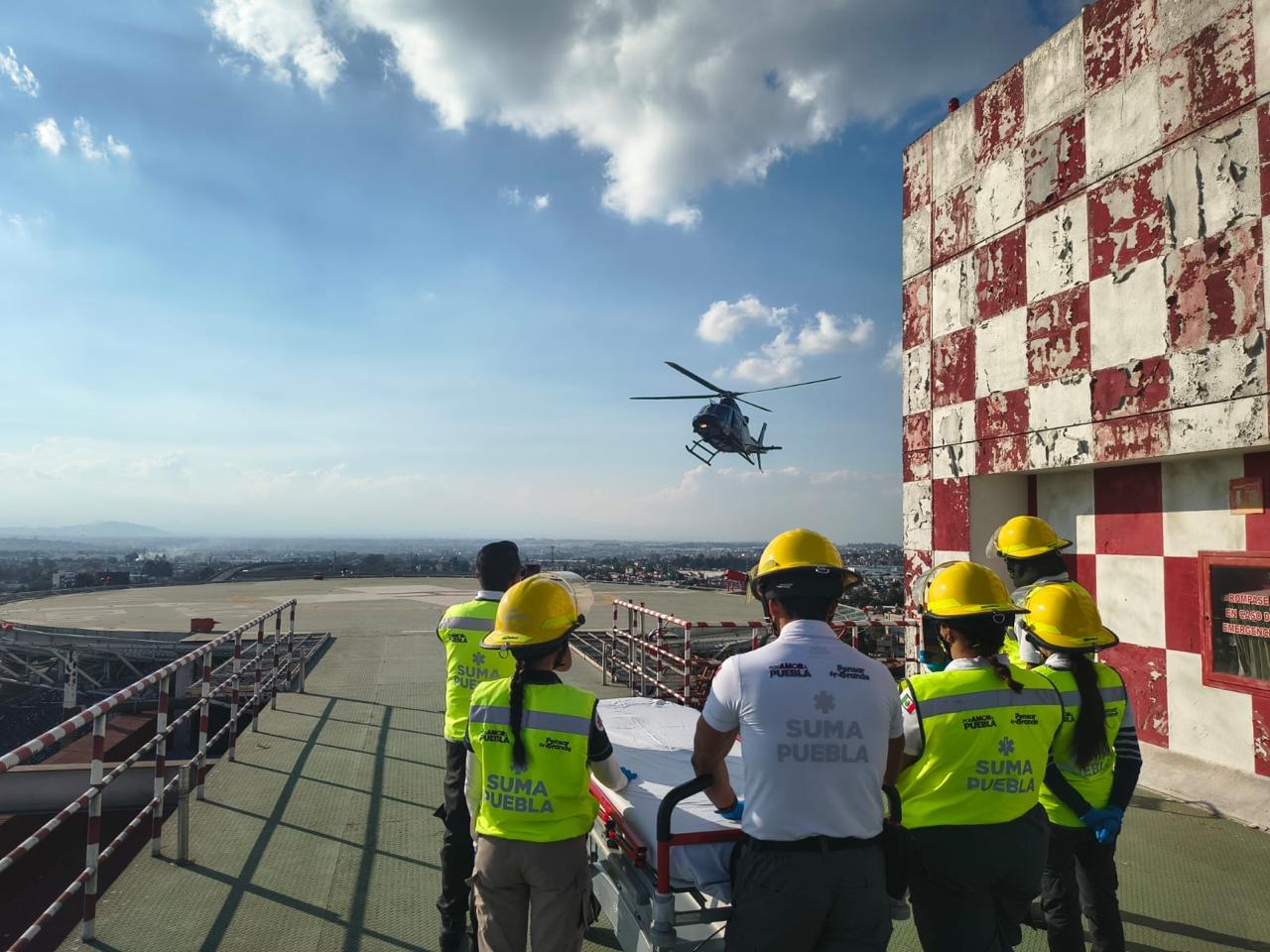 Para atención médica especializada, Gobierno de Puebla activa traslado aéreo desde Morelos