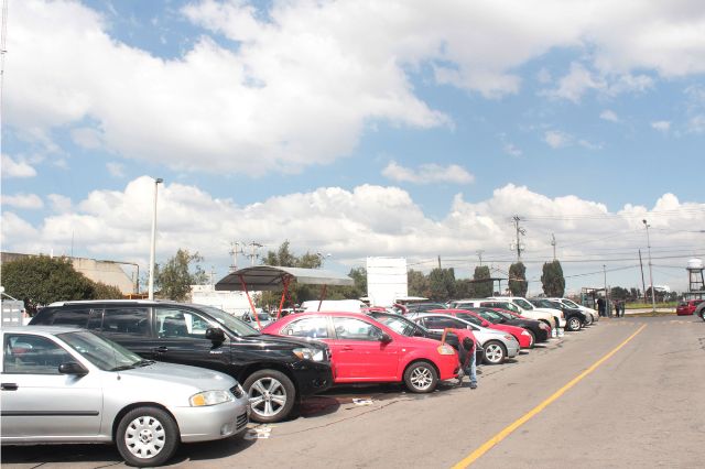 Revendedores de autos regresan al predio de La Ciénega en Puebla