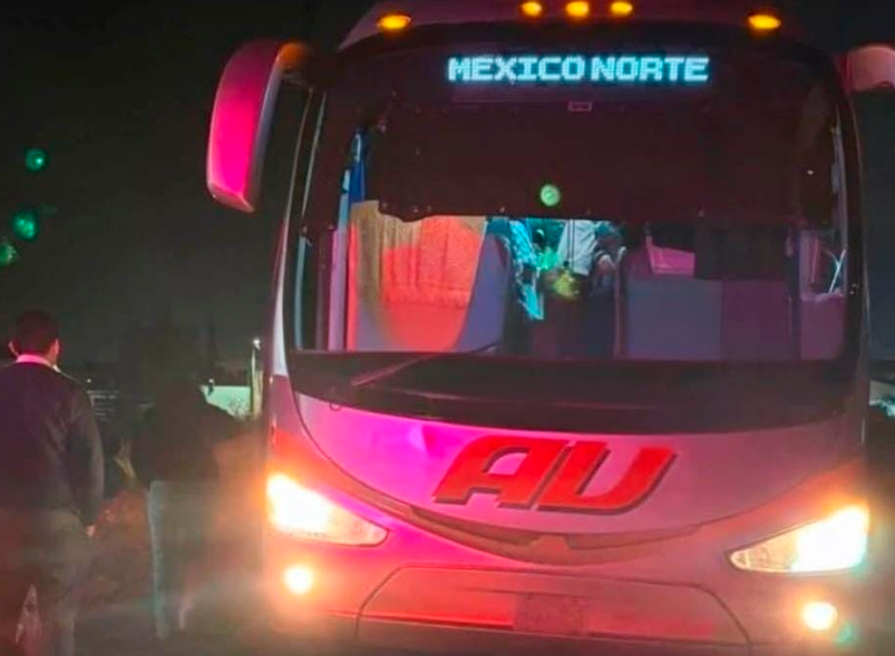 Muere persona abordo de autobús en la México-Puebla 