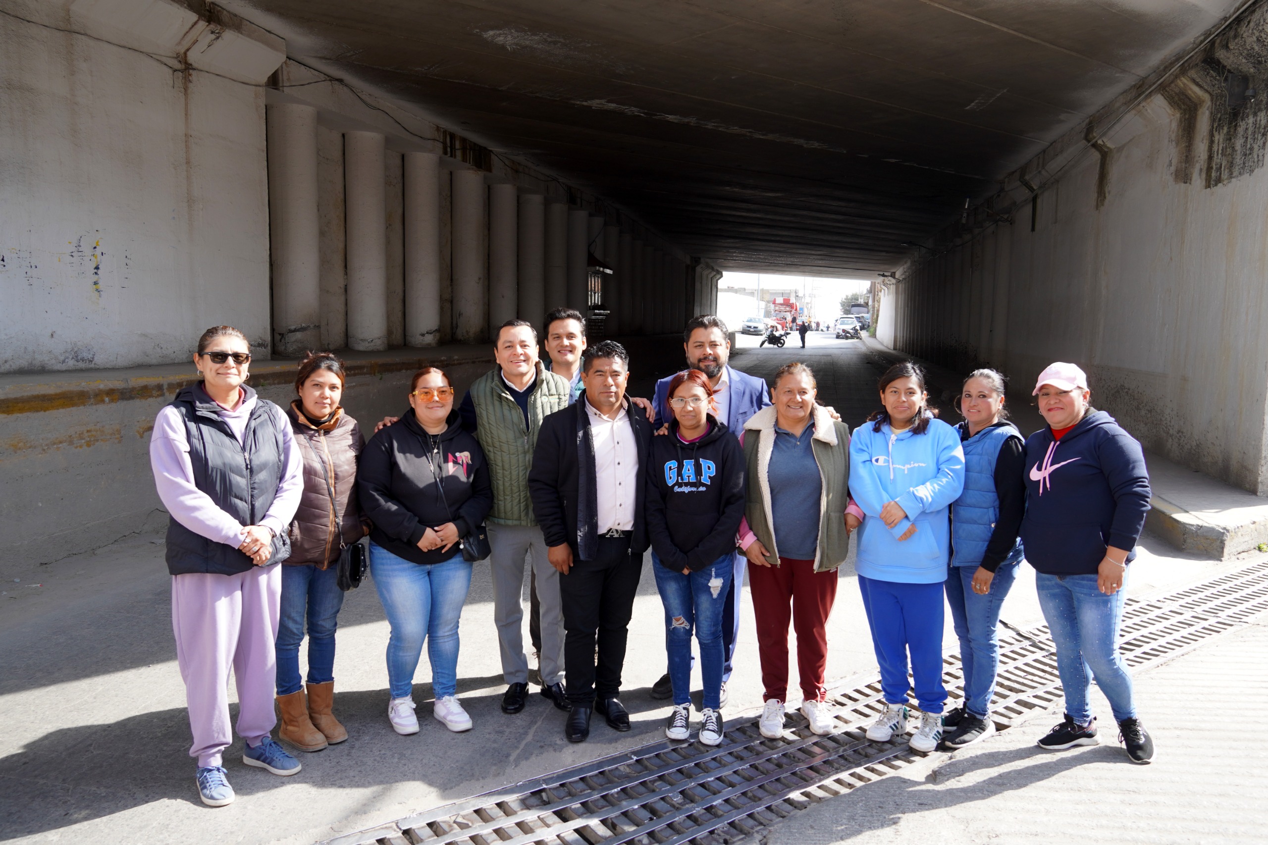 Inician rehabilitación de drenaje pluvial bajo el puente de Hueyatzacoalco