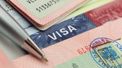 Estados Unidos frena trámites de visa a ciudadanos de 75 de países