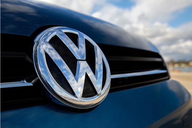 Profeco alerta por bolsas de aire defectuosas en autos Volkswagen y Seat