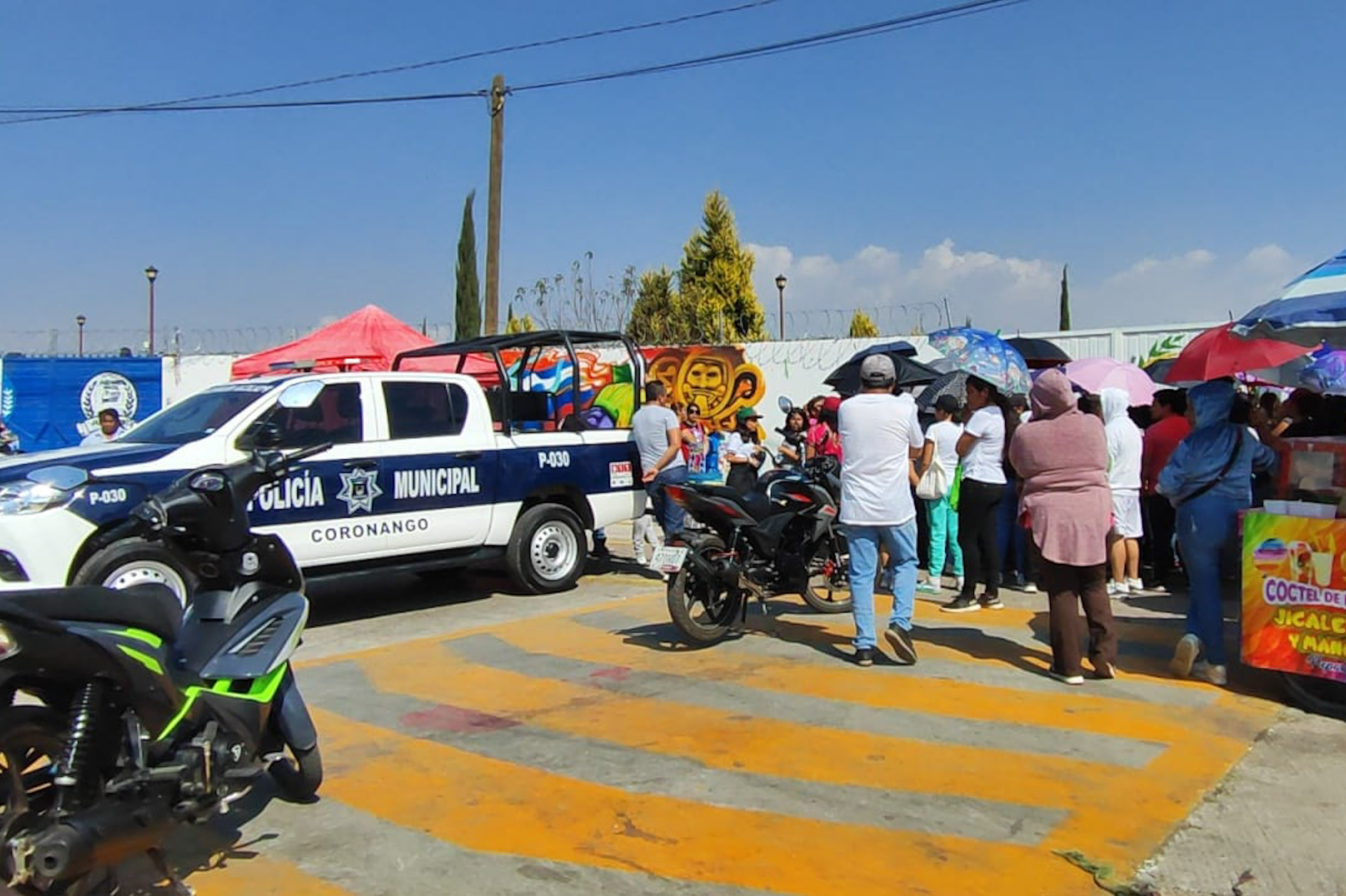 Un centenar de personas protesta en primaria de Coronango por presunto abuso de una menor