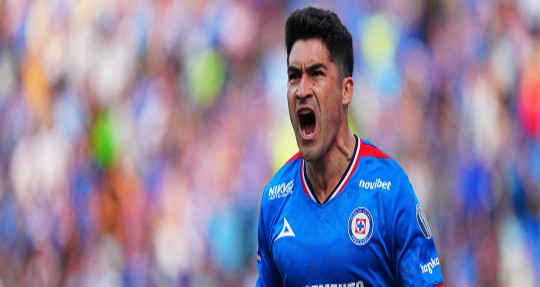 VIDEO La Máquina arrolla a los Felinos en el Cuauhtémoc