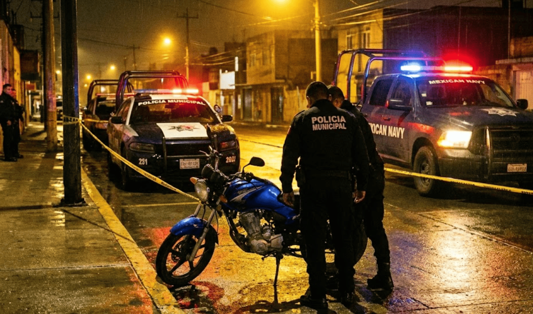 Texmelucan: SSP y Marina detuvieron a dos hombres armados y aseguran motocicleta robada