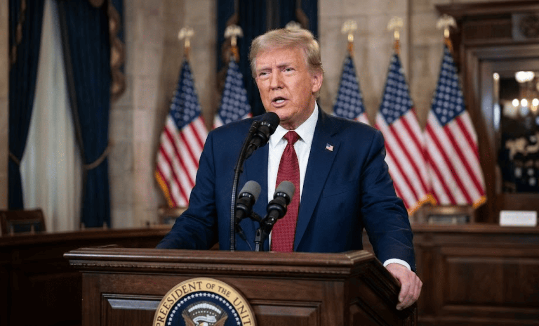 Demócratas acusan a Trump de atacar Irán sin aviso ni autorización del Congreso