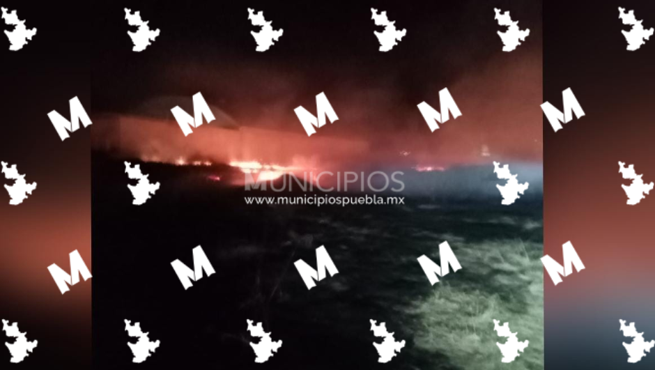 Bomberos de Texmelucan sofocan dos incendios en distintos puntos de esta demarcación