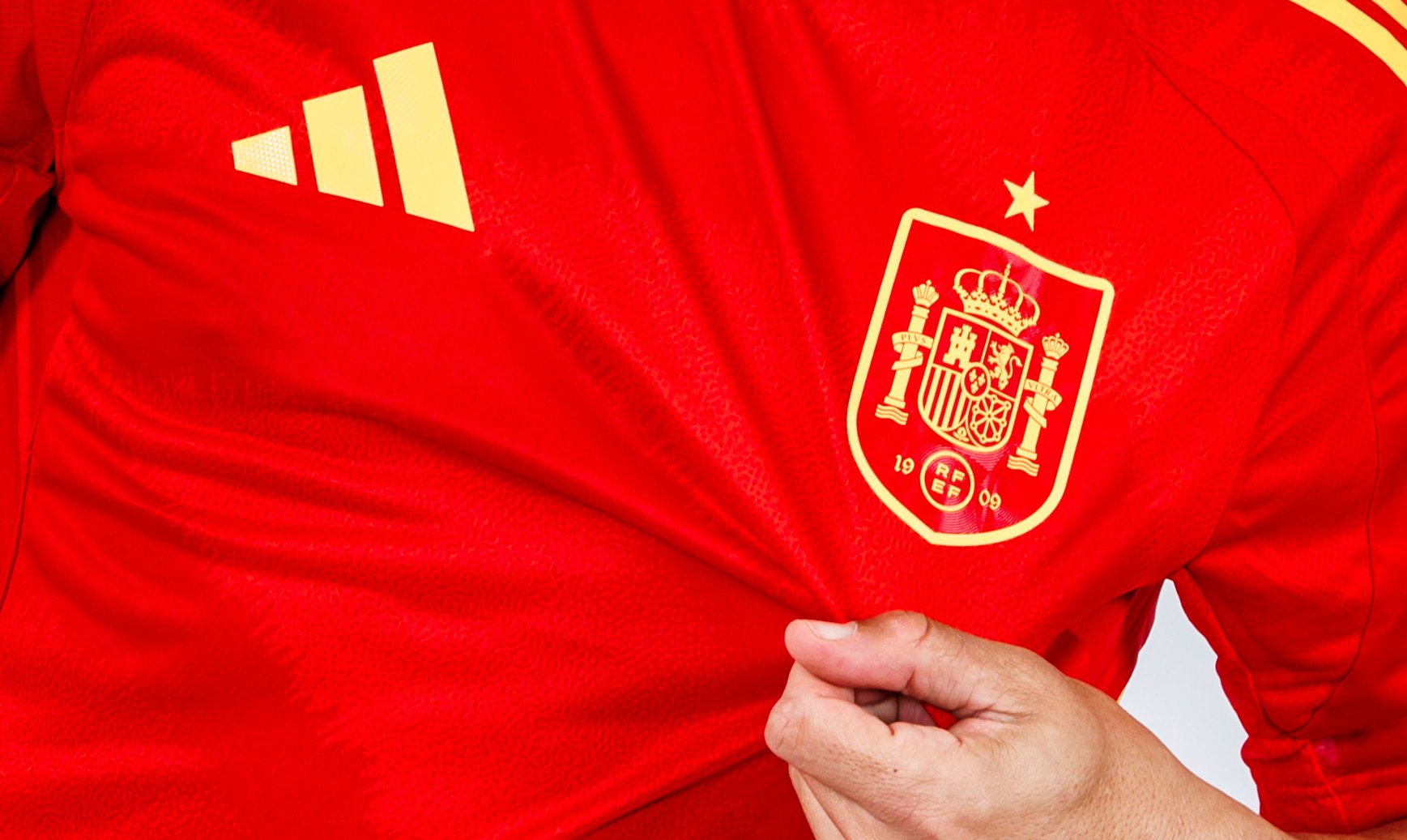 España jugará en el estadio Cuauhtémoc en Puebla