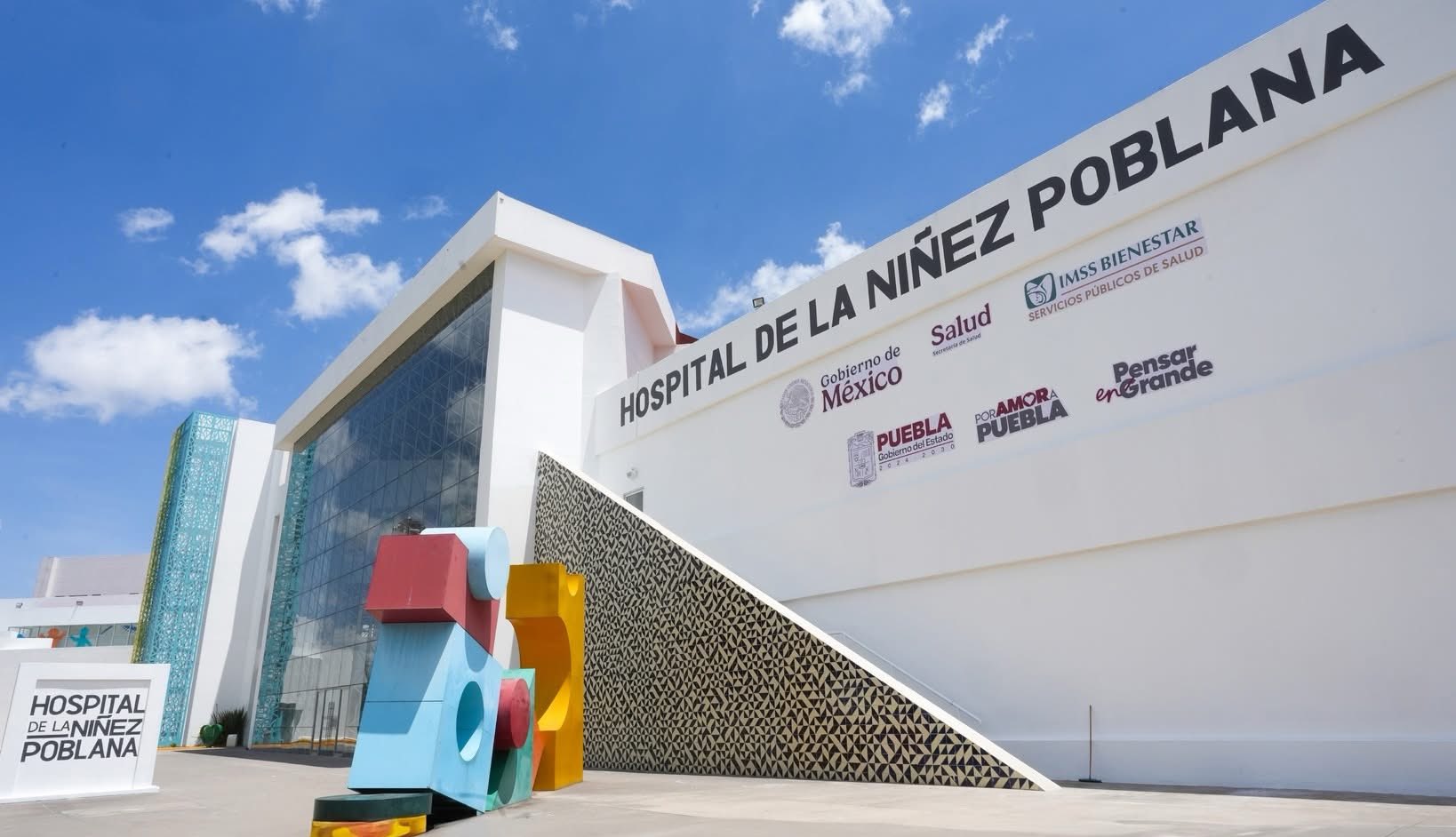 Trasladan a menor de Eloxochitlán a Hospital de la Niñez para mejorar atención 