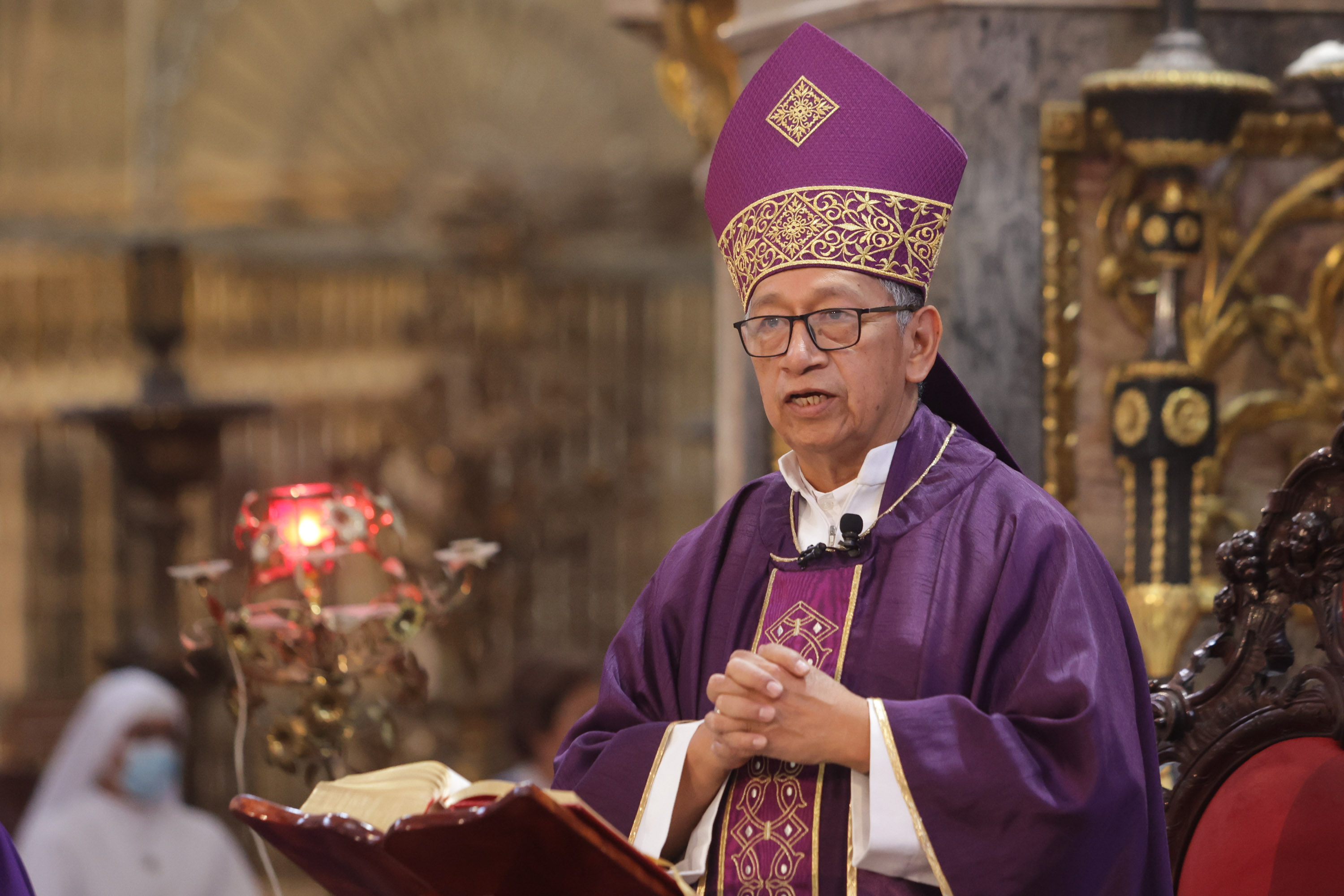 En catedral piden por el eterno descanso de Alexandro Tello y Karina de los Ángeles Ruiz