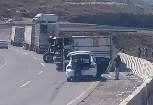 Tres accidentes en la Puebla-Orizaba mantienen cerrada la vialidad