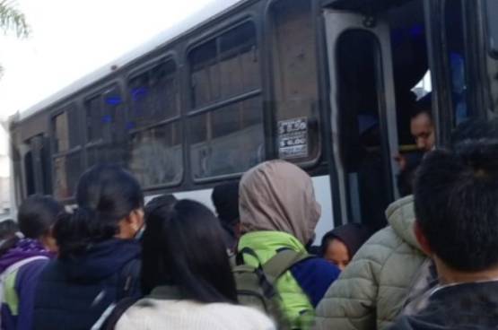 Se registra poca afluencia de unidades de la Ruta RM17 en Bosques de Santa Anita