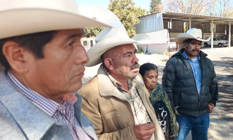 Procuraduría Agraria opera sin oficinas en Tehuacán y atiende a ejidatarios en la vía pública