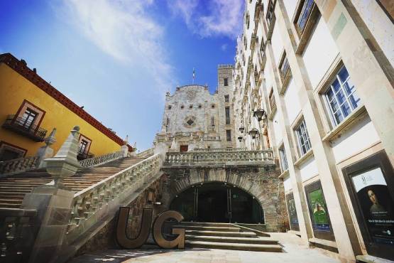 Universidad de Guanajuato anuncia clases a distancia este lunes por clima violento 