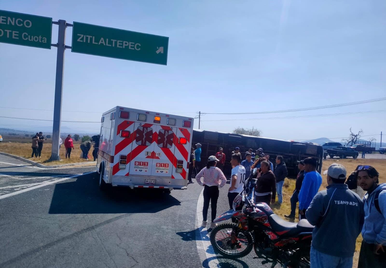 Cuatro lesionados, saldo tras choque en la Amozoc-Perote 