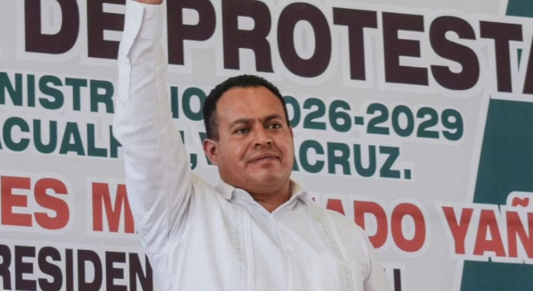 El acalde de Zacualpan y su esposa fueron atacados a balazos cuando regresaban de Xalapa