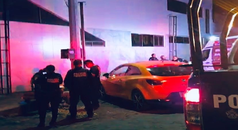 Riña y acusaciones de robo dejan dos heridos en pleno centro de Atlixco 