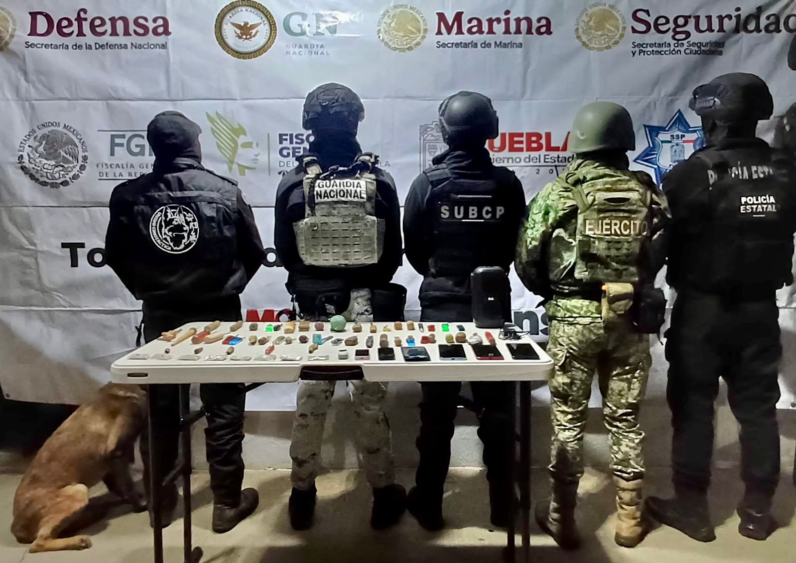 Autoridades estatales y federales catean penales de Puebla y Huauchinango