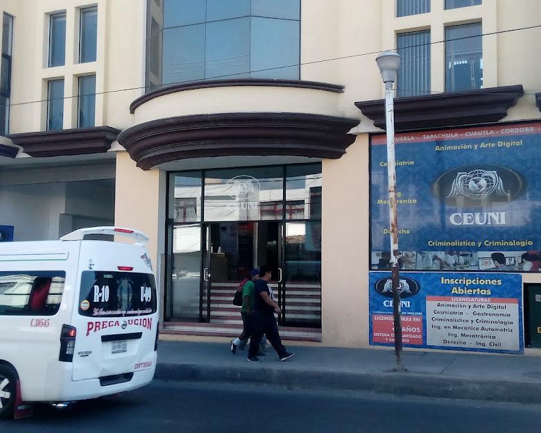 Señalan estudiantes presunto hostigamiento, cobros elevados y anomalías académicas en CEUNI Tehuacán